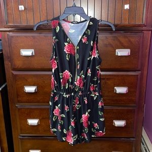 Black & Red Rose Romper 🌹